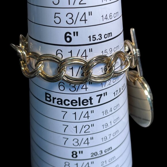 Guess Toggle Bracelet Gold Tone Chain Crystal Logo Charm Glam Chunky Jewelry - Picture 3 of 8